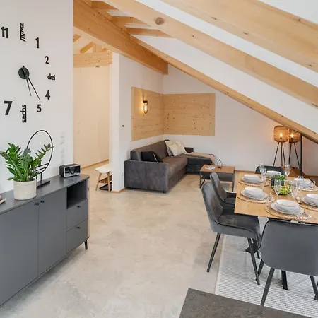 Fenjoy Ferienapartments Am Chiemsee Mit Bergblick *