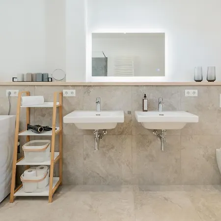 Fenjoy Ferienapartments Am Chiemsee Mit Bergblick Бернау-ам-Кимзее