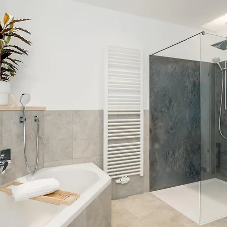 Апартаменты Fenjoy Ferienapartments Am Chiemsee Mit Bergblick Бернау-ам-Кимзее