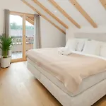 Fenjoy Ferienapartments Am Chiemsee Mit Bergblick
