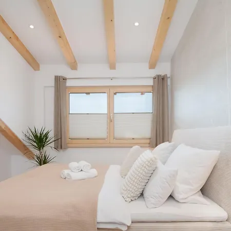 Fenjoy Ferienapartments Am Chiemsee Mit Bergblick Appartamento *