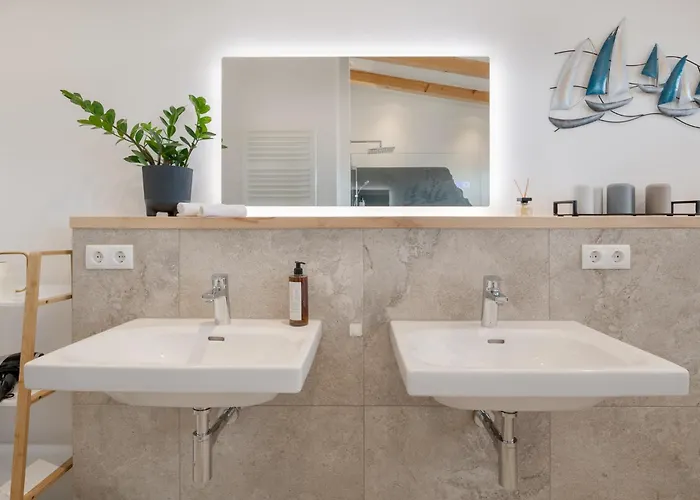 Apartman Fenjoy Ferienapartments Am Chiemsee Mit Bergblick *
